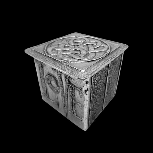 Tile Box with Celtic Knot Lid